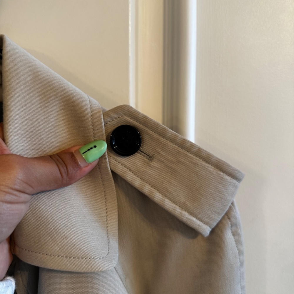 Burberry Coat - Size 4 - Picture 7 of 12